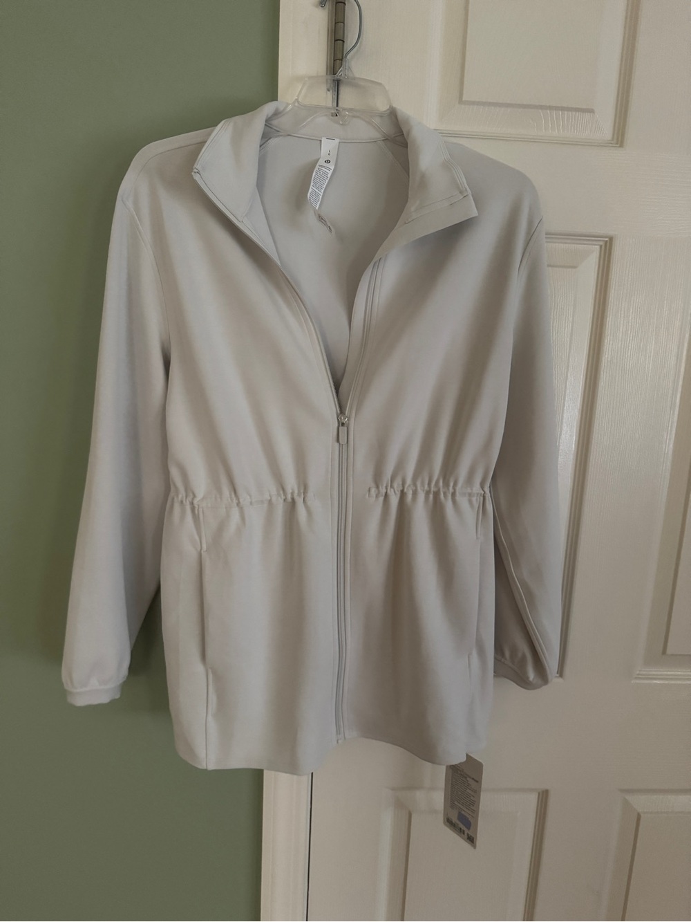 Lululemon bone colored cinch waist funnel neck zip up soft jacket